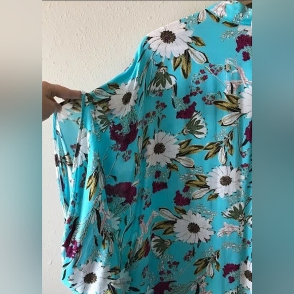 Victoria's Secret Blue and White Cardigan Sweater - Picture 3 of 4